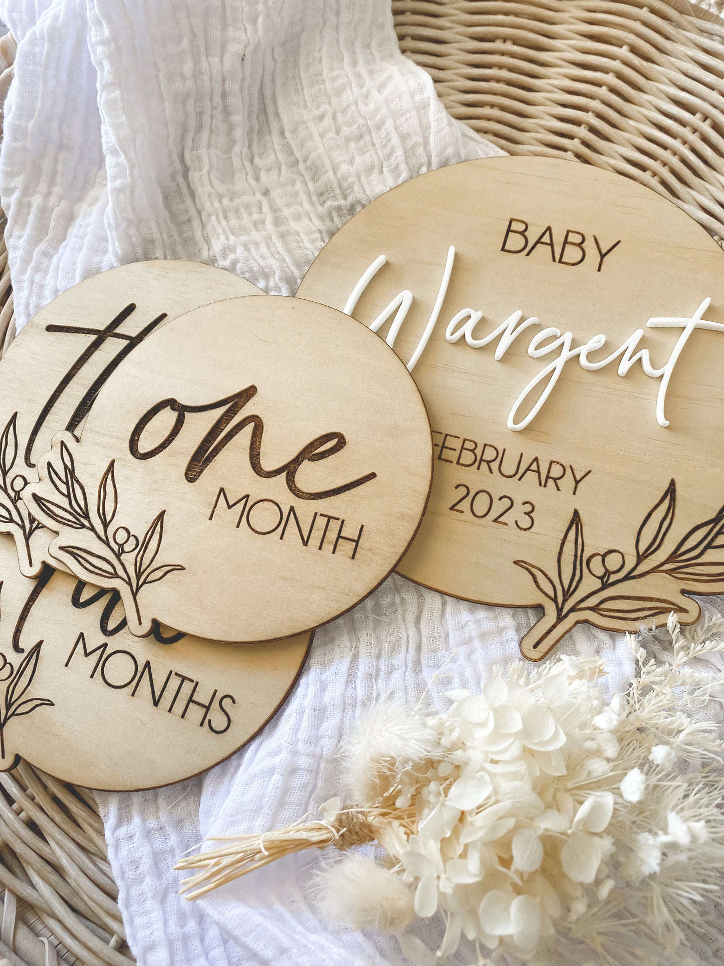 Wooden Baby Milestone Plaque Set - Leaf